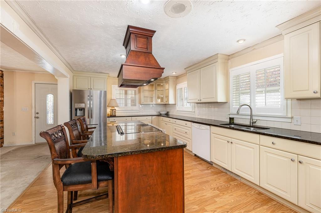 property viewer photo 4
