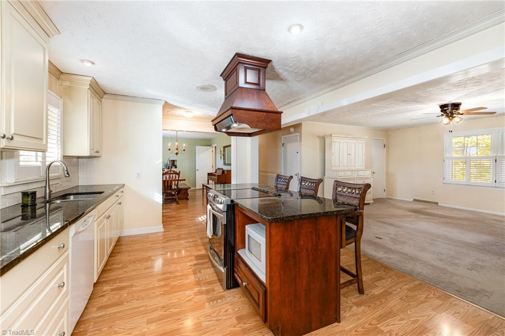 property viewer photo 5