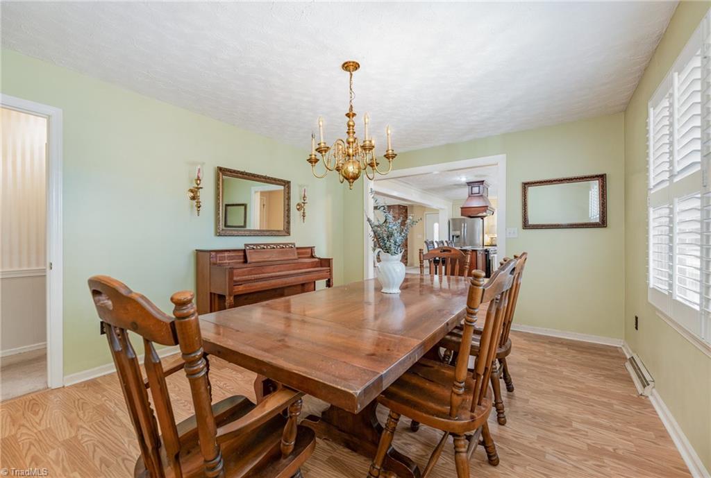 property viewer photo 6
