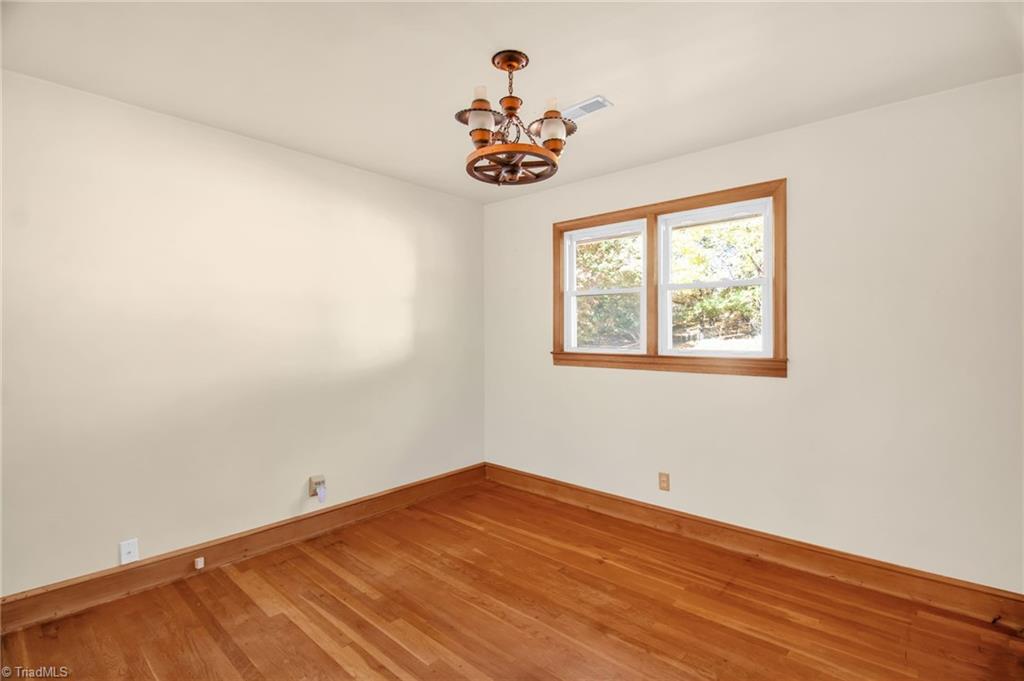 property viewer photo 16