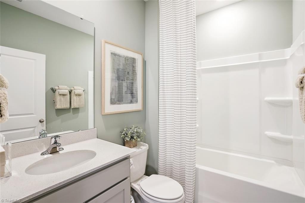 property viewer photo 16
