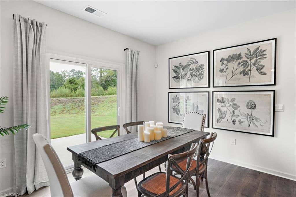 property viewer photo 7