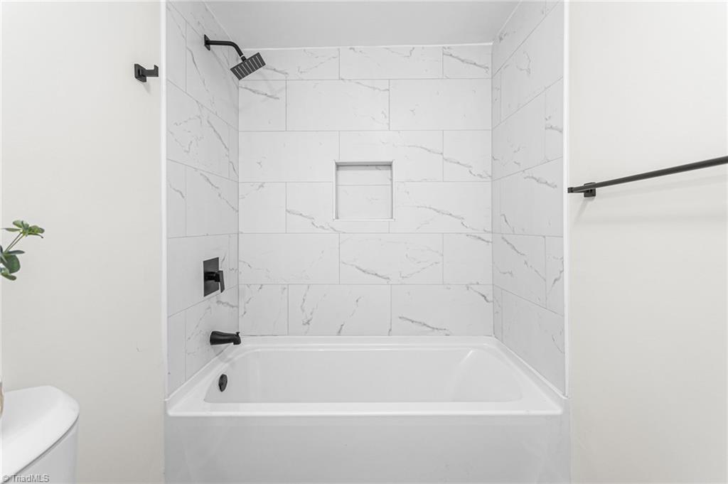 property viewer photo 24