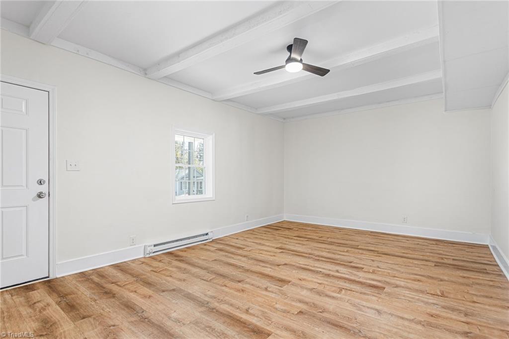 property viewer photo 6