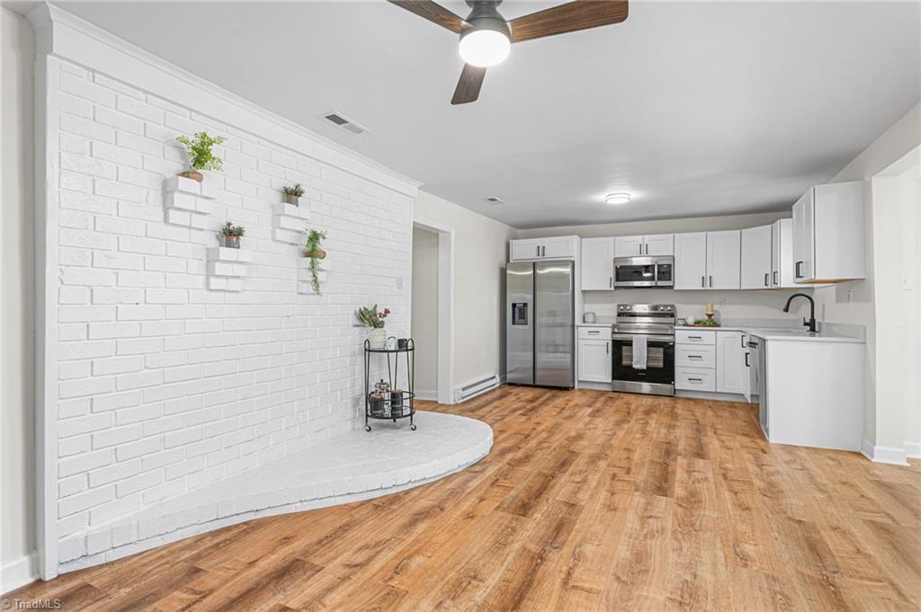 property viewer photo 7