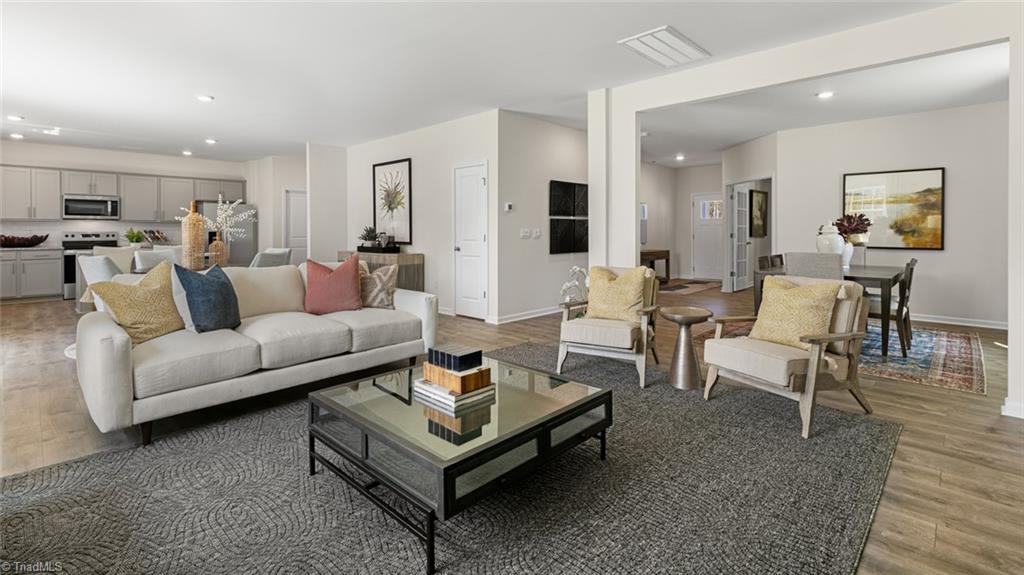 property viewer photo 4