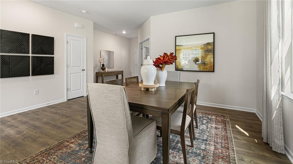 property viewer photo 7
