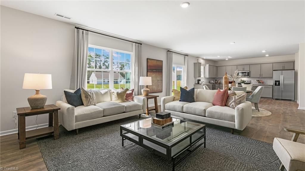 property viewer photo 8