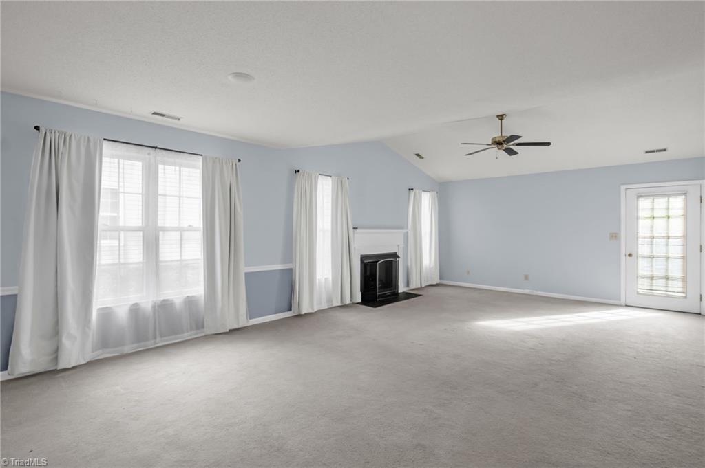 property viewer photo 2