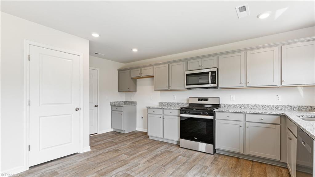 property viewer photo 10