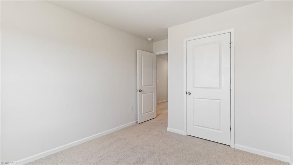 property viewer photo 12