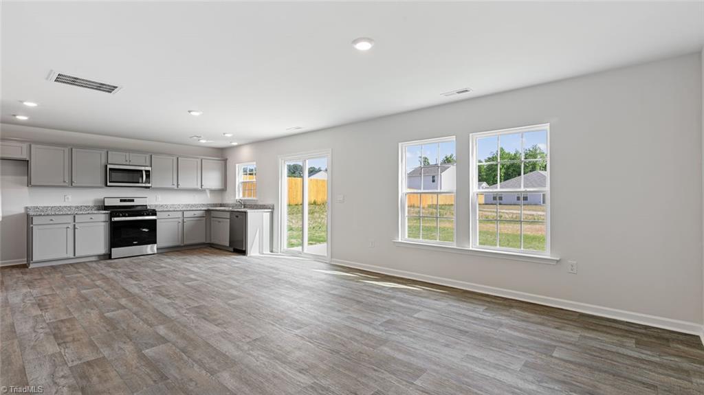 property viewer photo 4