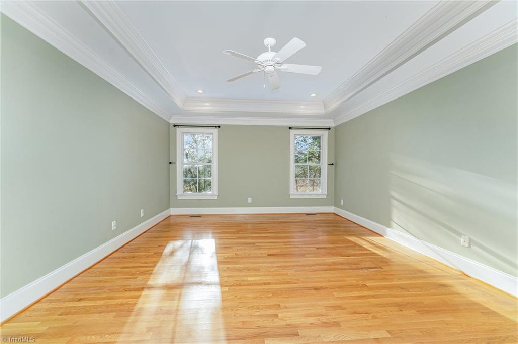 property viewer photo 12