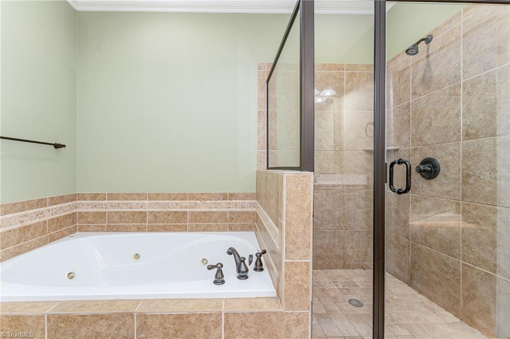 property viewer photo 16