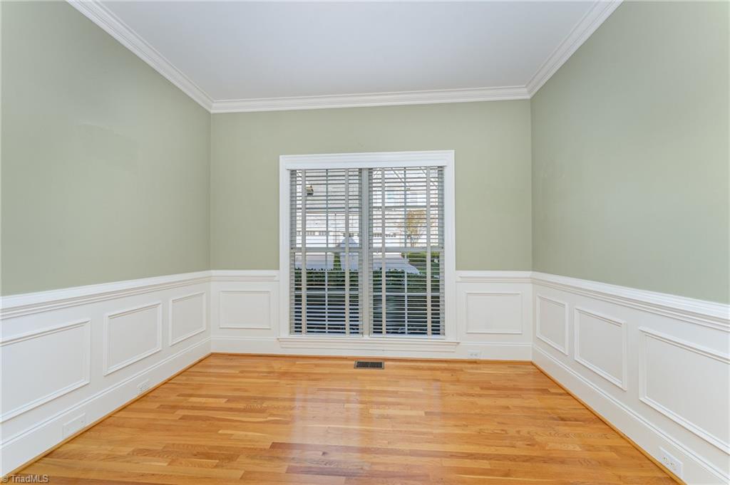 property viewer photo 17