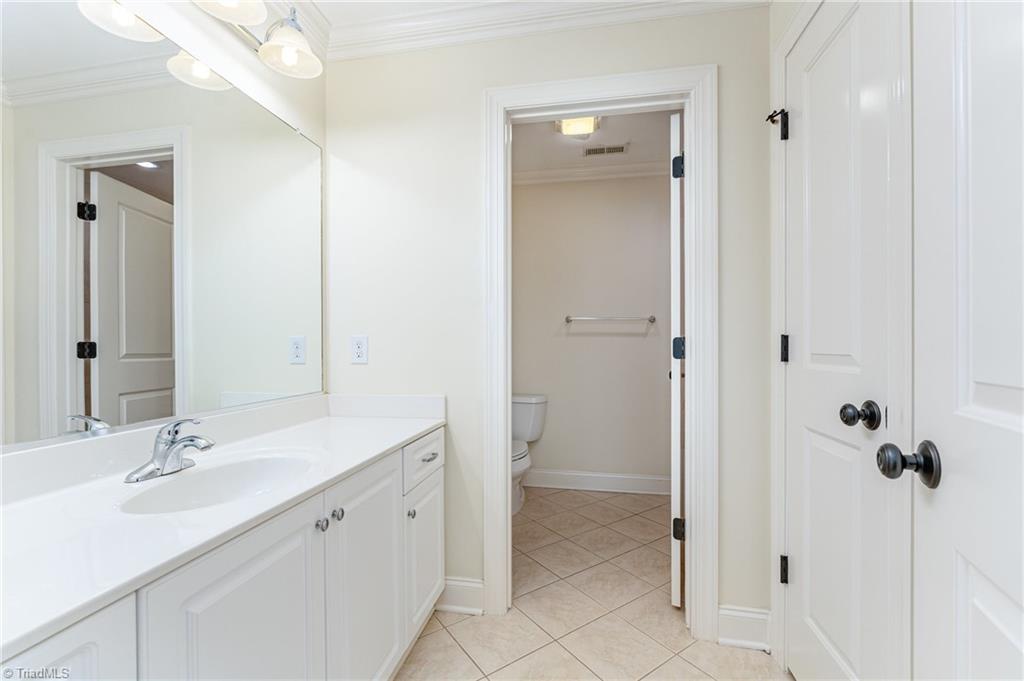 property viewer photo 20