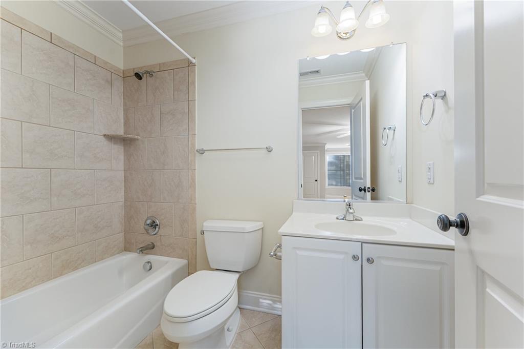 property viewer photo 23