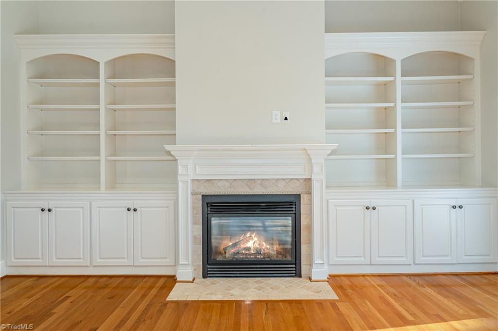 property viewer photo 7
