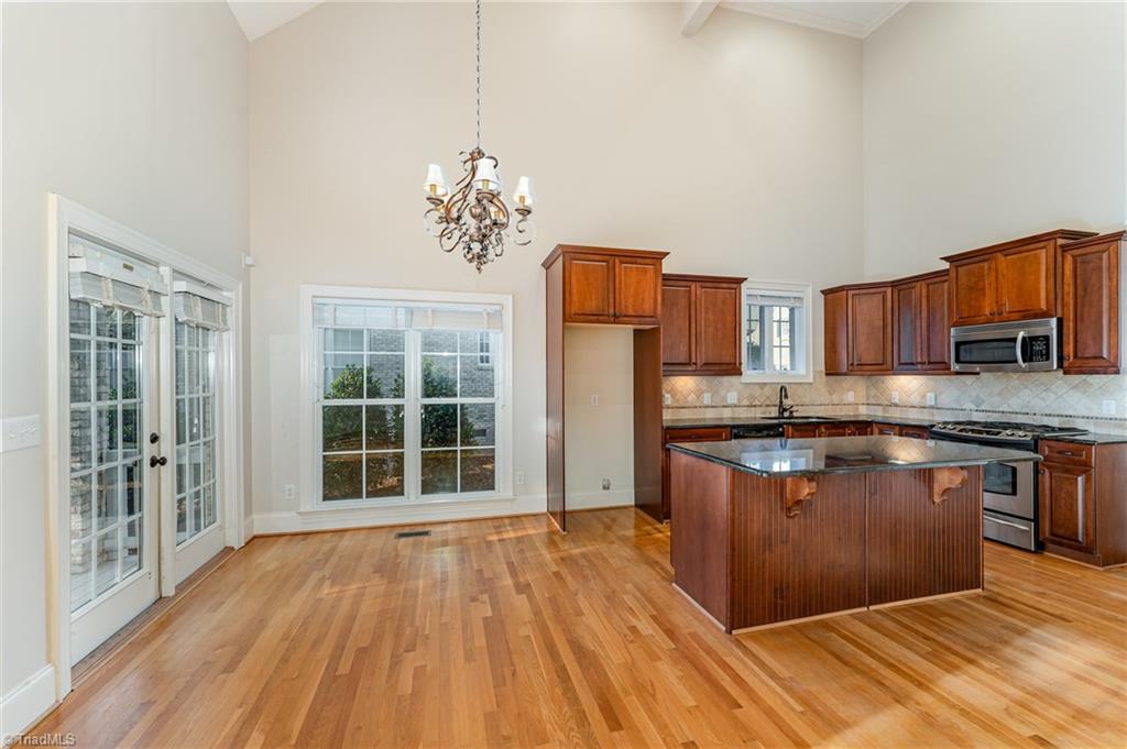 property viewer photo 9