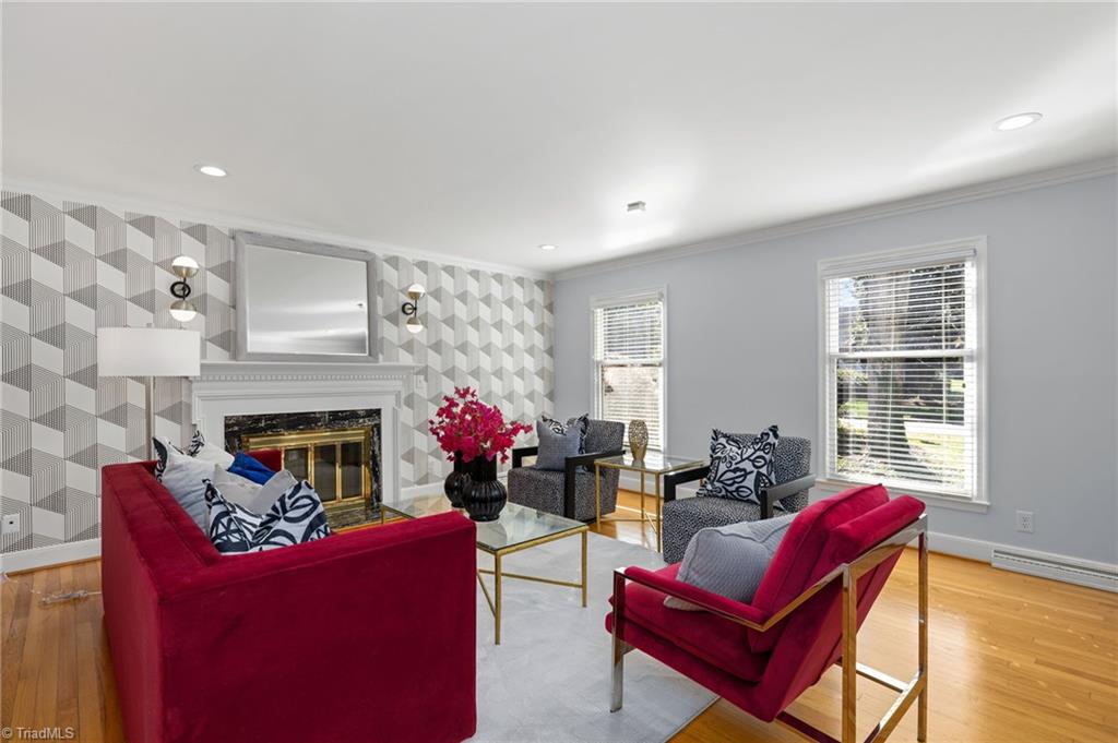 property viewer photo 18