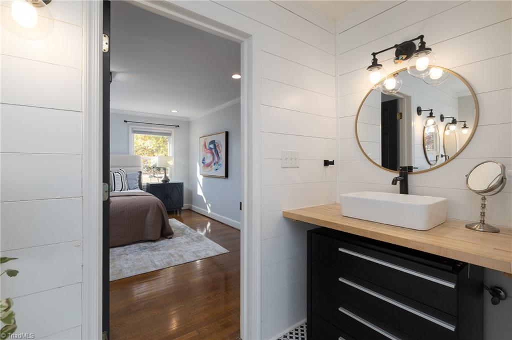 property viewer photo 23