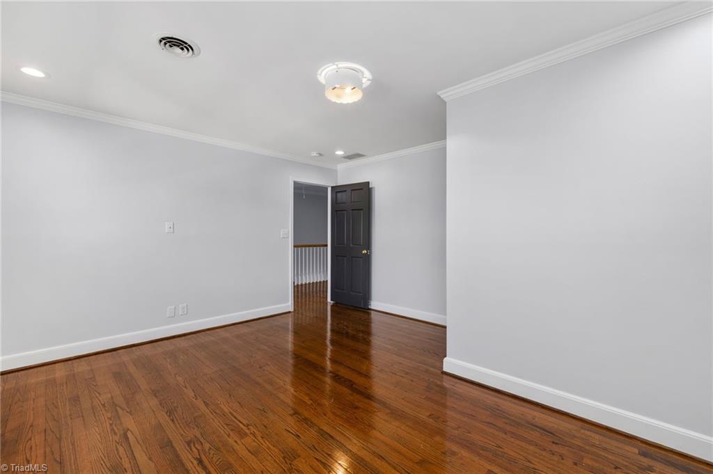 property viewer photo 29