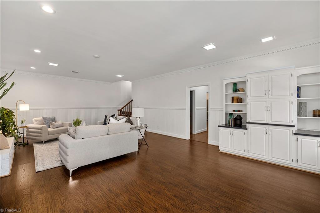 property viewer photo 34