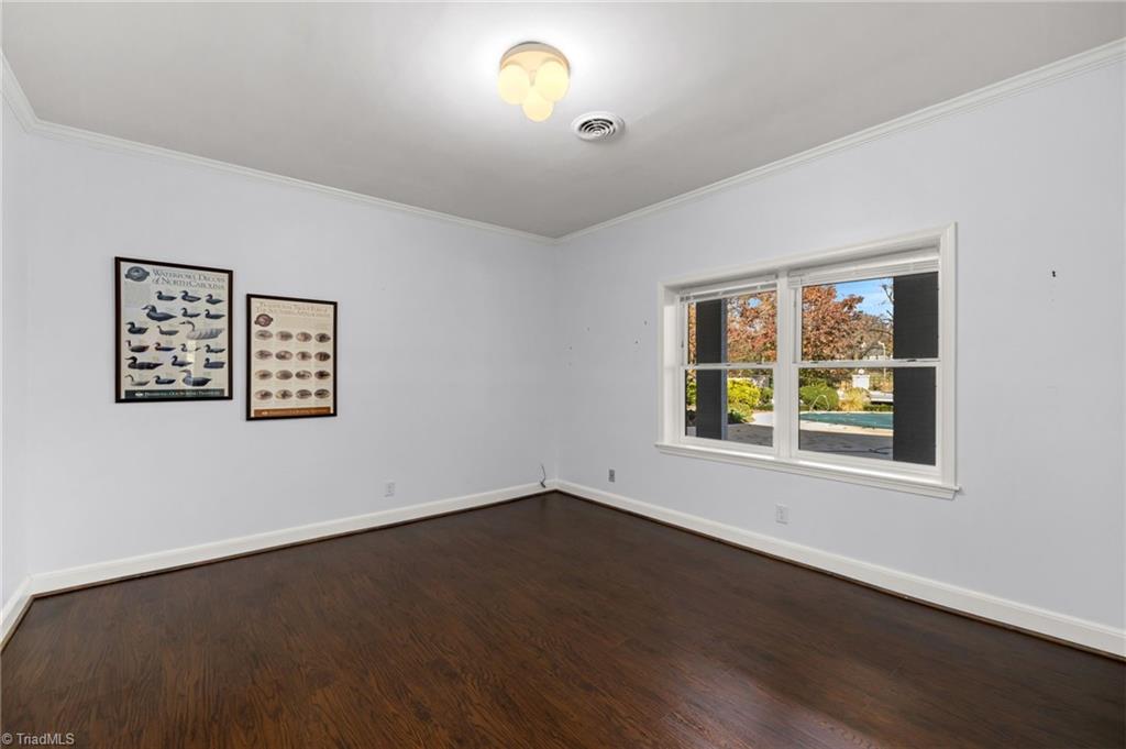 property viewer photo 35