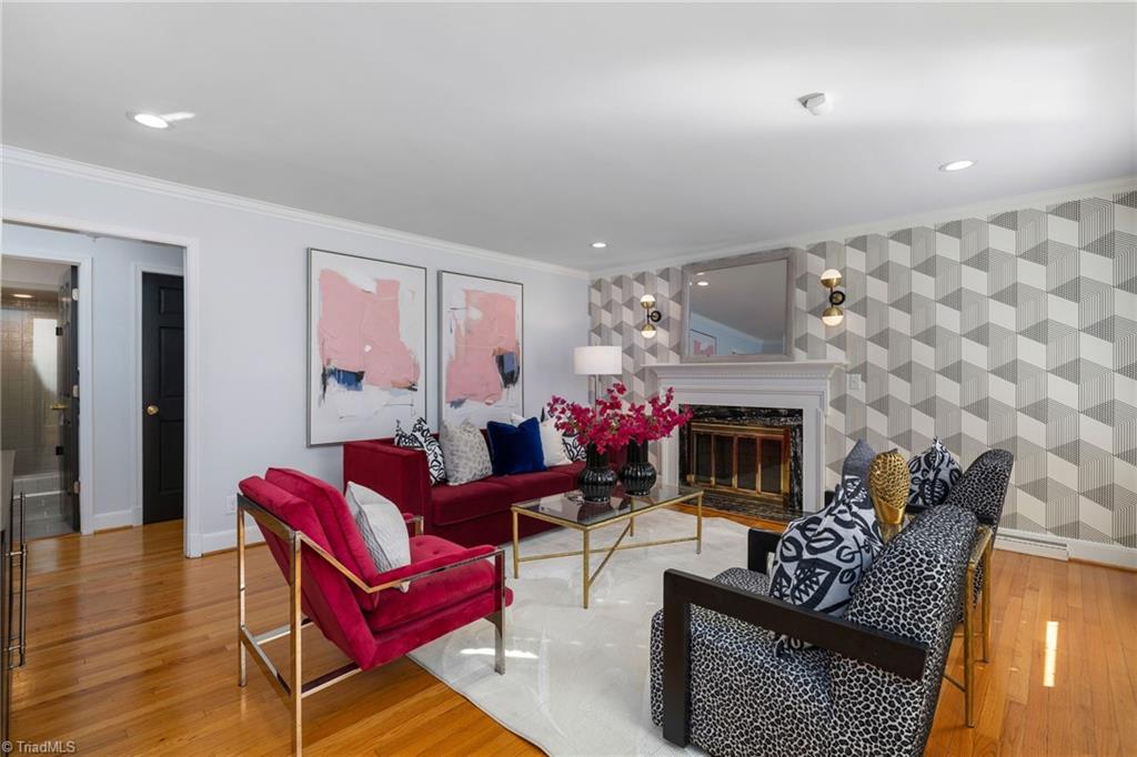 property viewer photo 4
