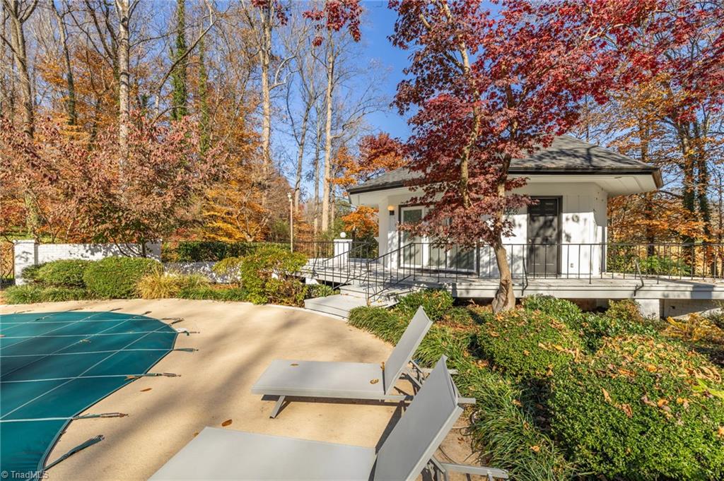 property viewer photo 6