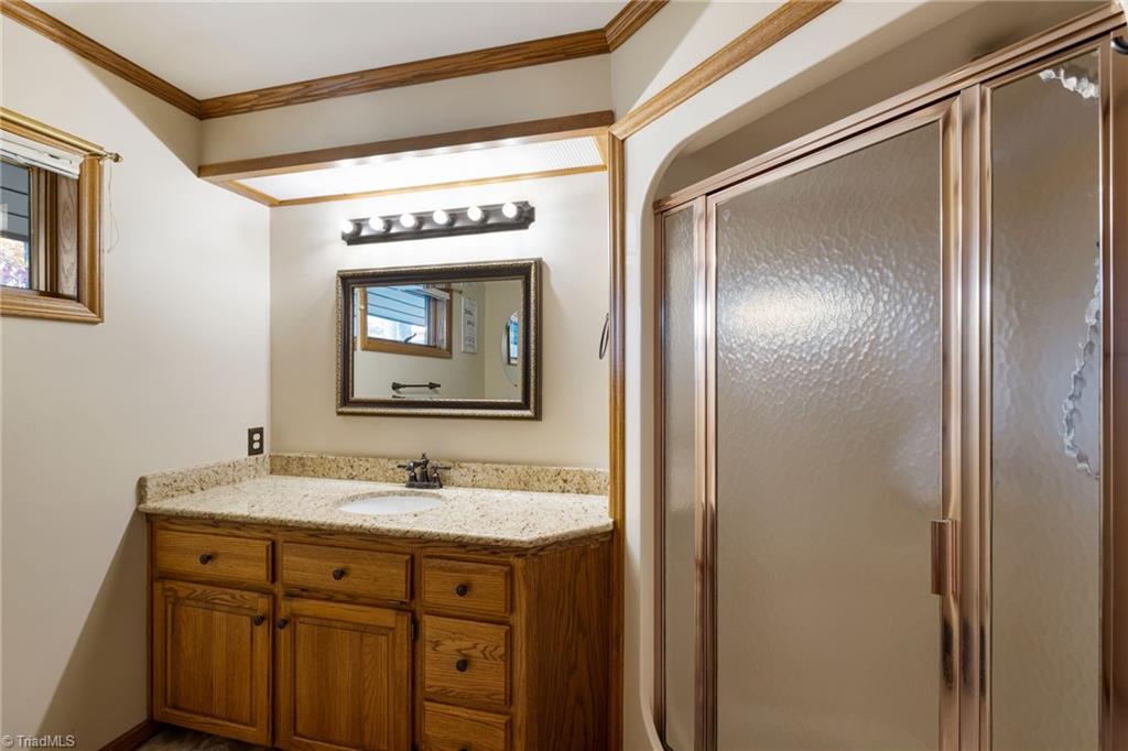 property viewer photo 22