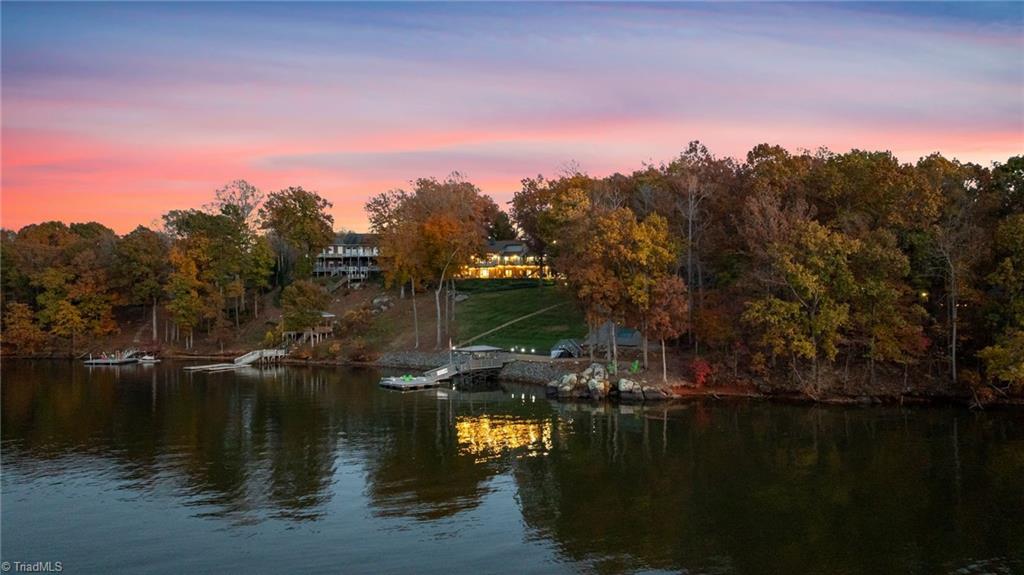 property viewer photo 45