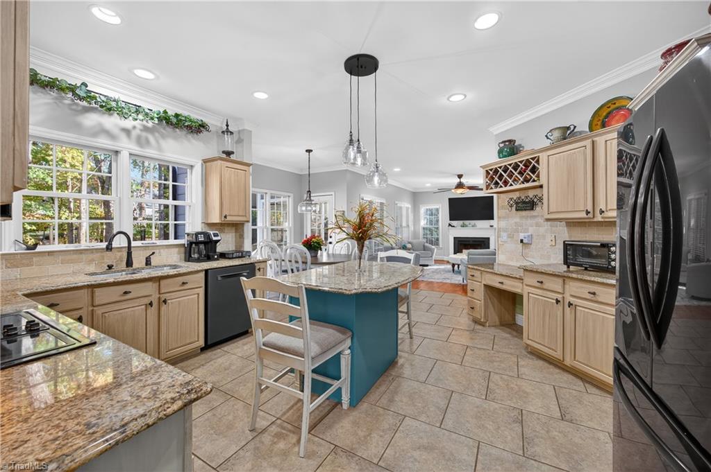 property viewer photo 13