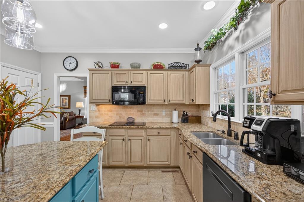 property viewer photo 15