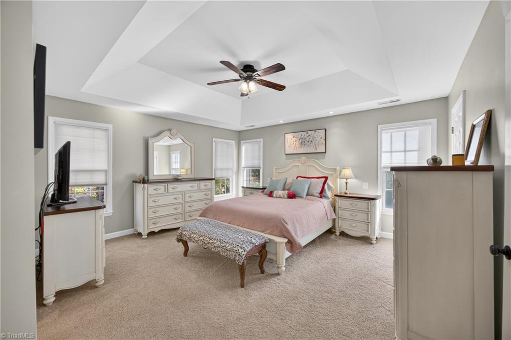 property viewer photo 25