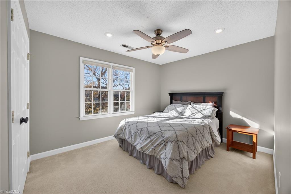 property viewer photo 34
