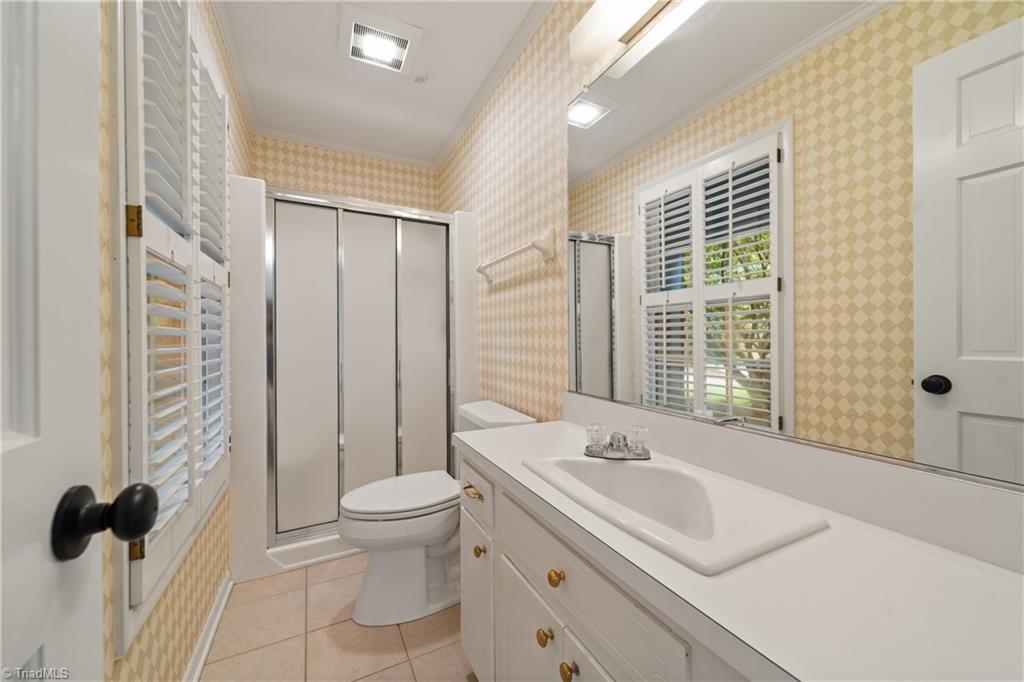 property viewer photo 23