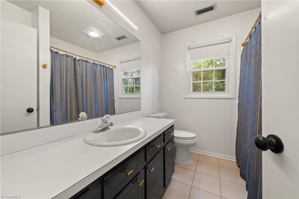 property viewer photo 26