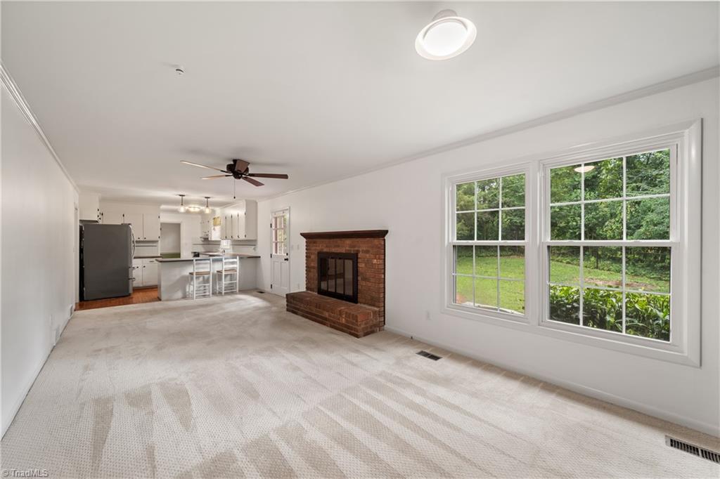 property viewer photo 7