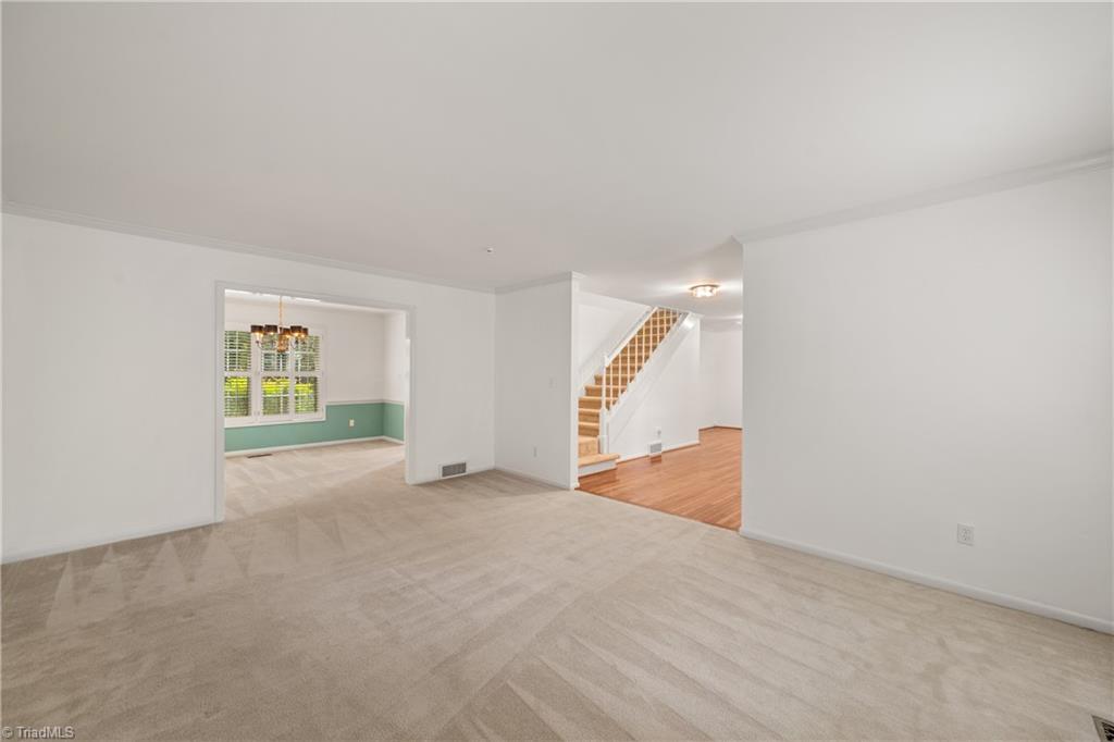 property viewer photo 8