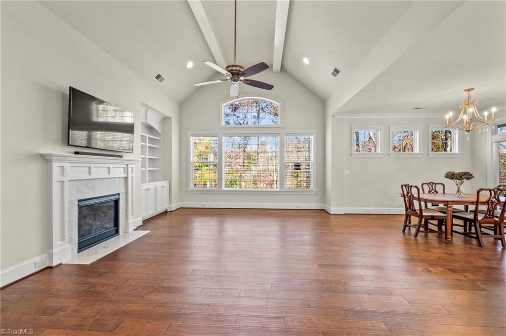 property viewer photo 10