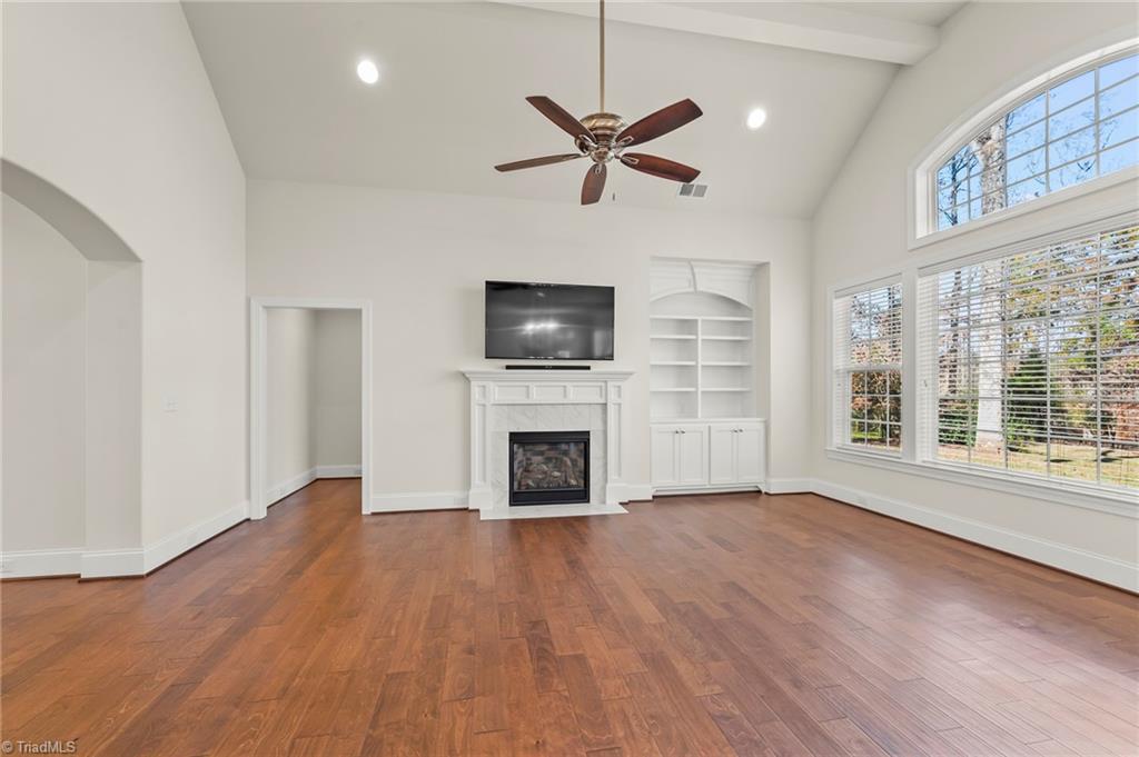 property viewer photo 11