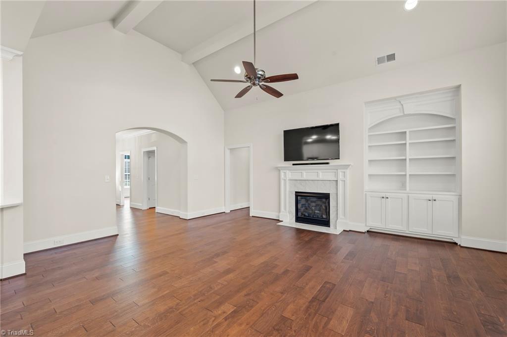 property viewer photo 12