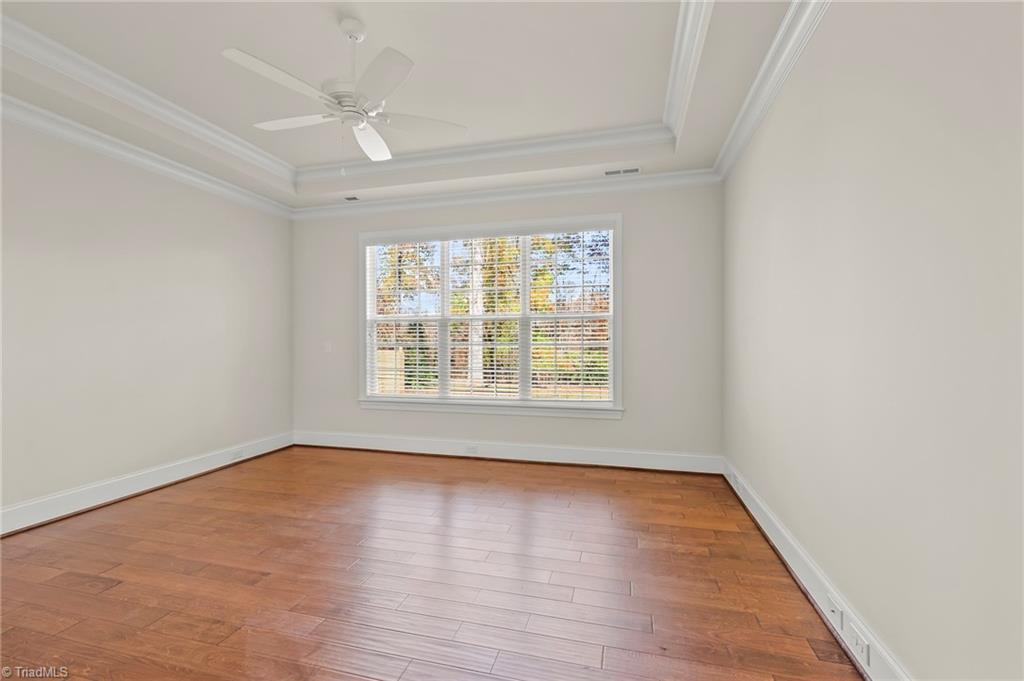property viewer photo 21