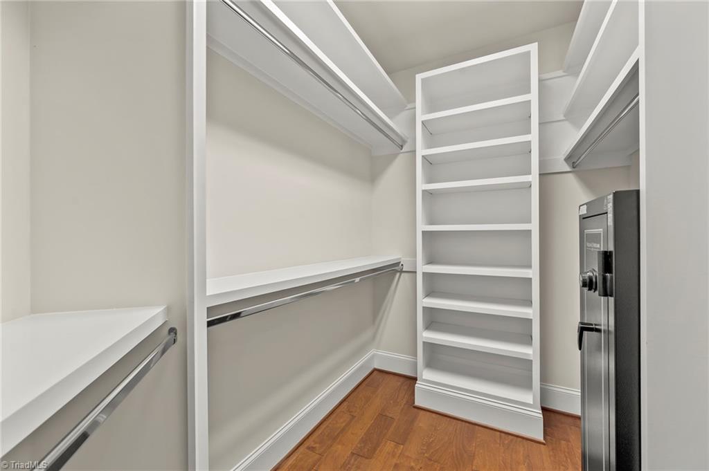 property viewer photo 27
