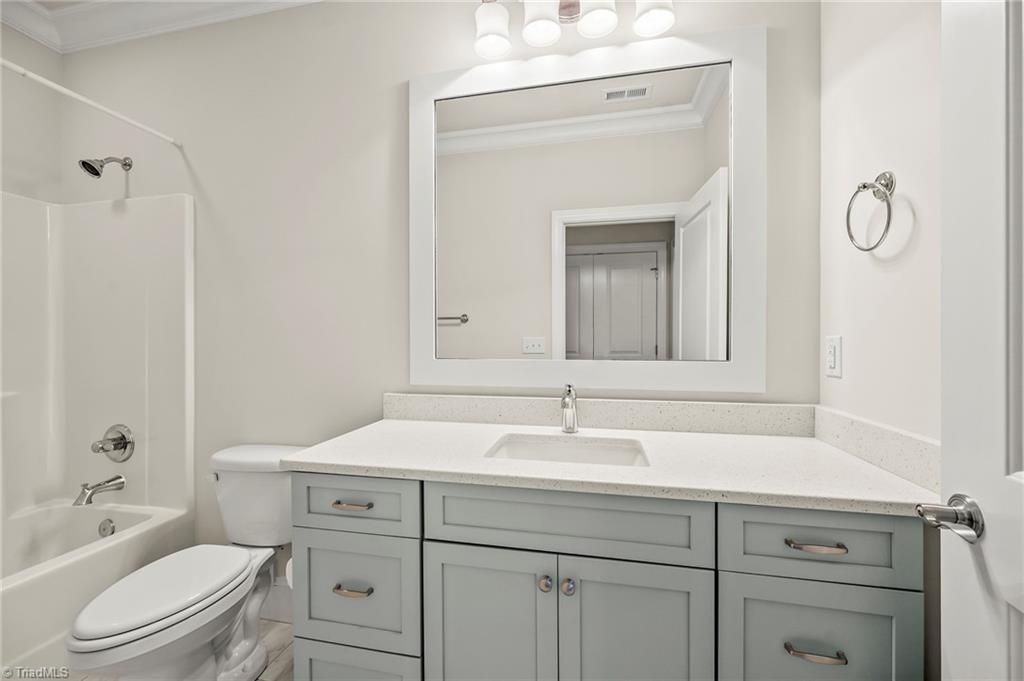 property viewer photo 4