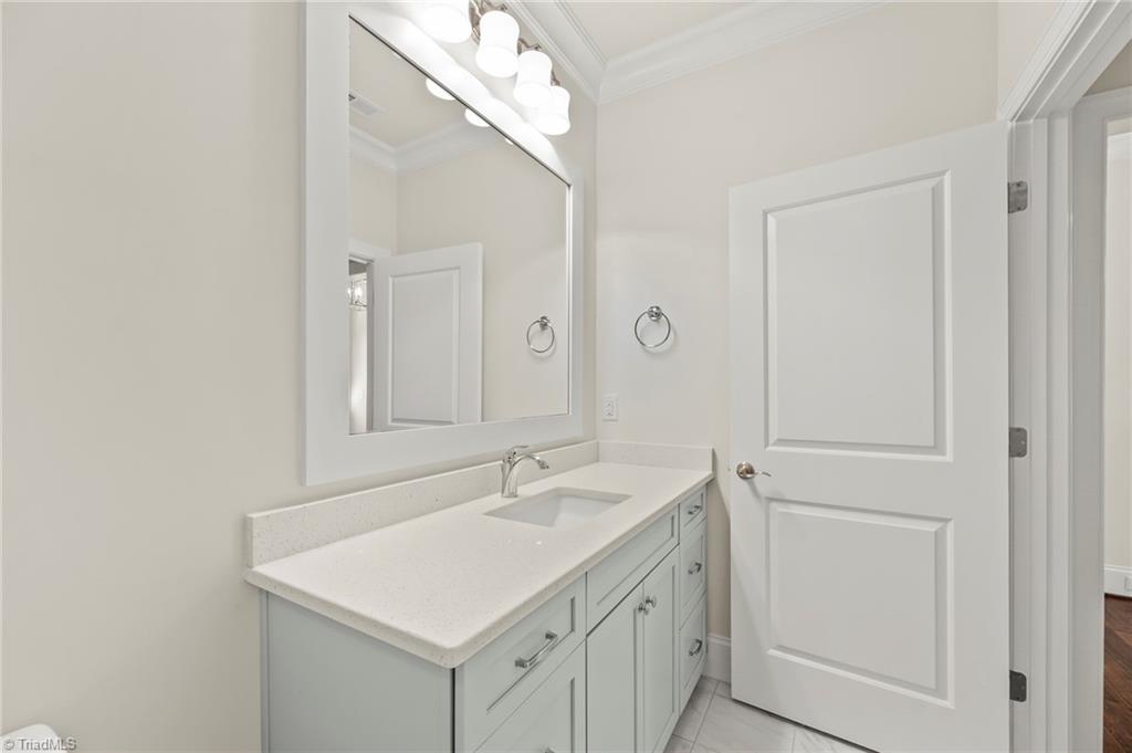 property viewer photo 5