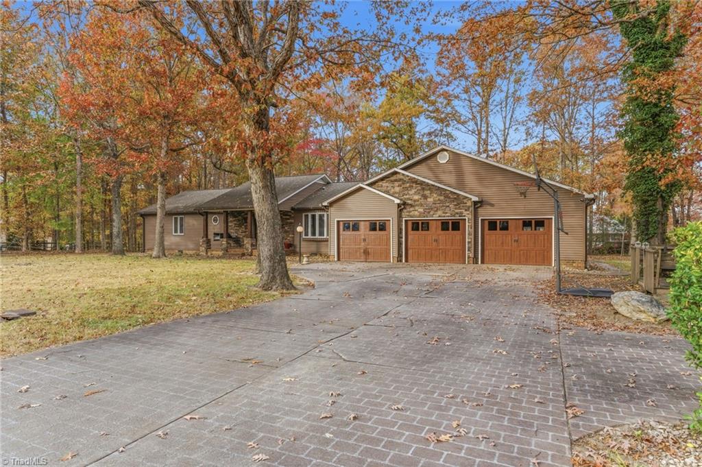 main property photo 0