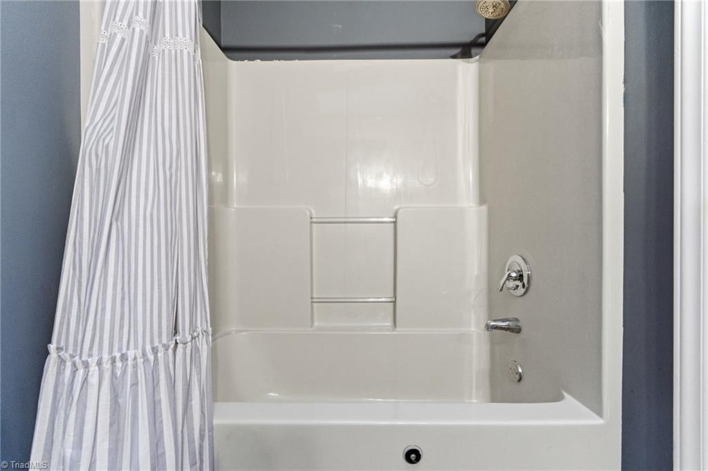 property viewer photo 20
