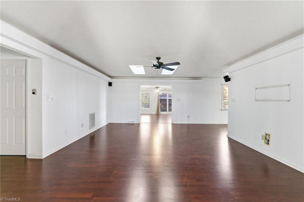 property viewer photo 24